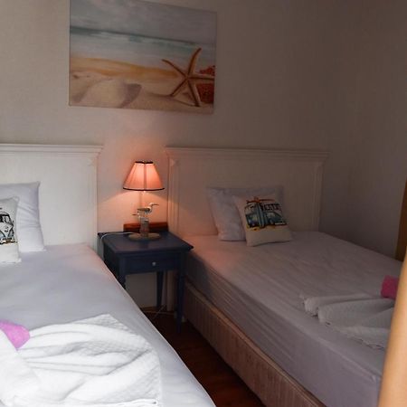 Smyrna Pansiyon Kaş Exteriör bild